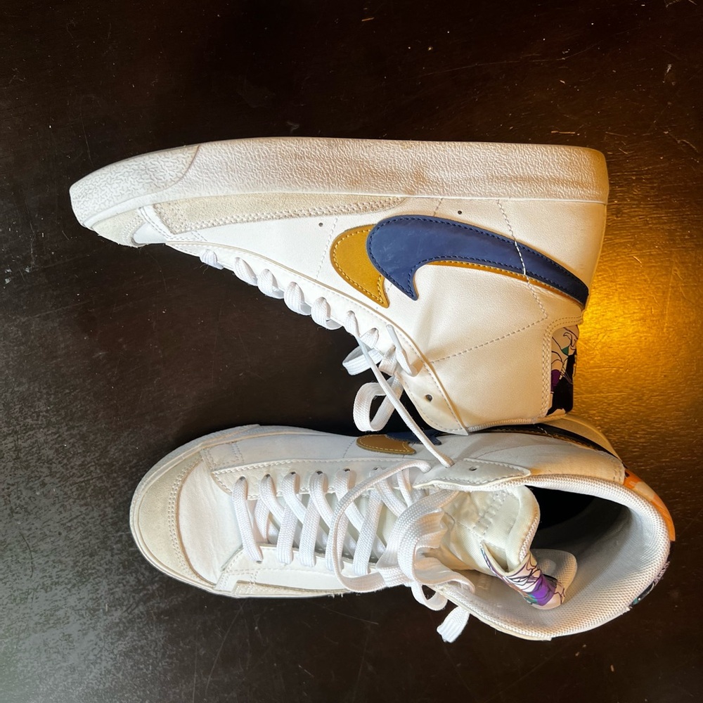 Nike Mid ’77 SE Double Swoosh White DD1847-102 size 7 Youth